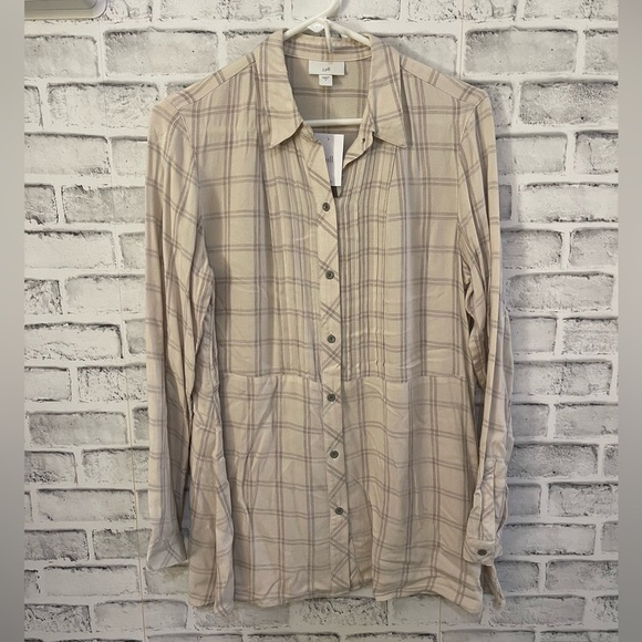 NWT! Women’s J.Jill 100% rayon plaid print cream colored tunic blouse Small - Picture 1 of 4